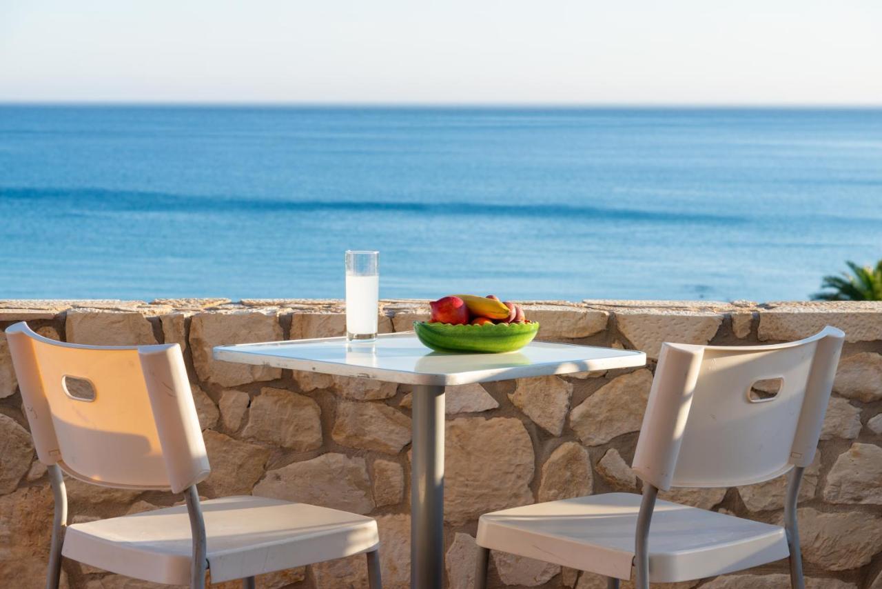 Caravella Luxury Apartments باليوخورا المظهر الخارجي الصورة