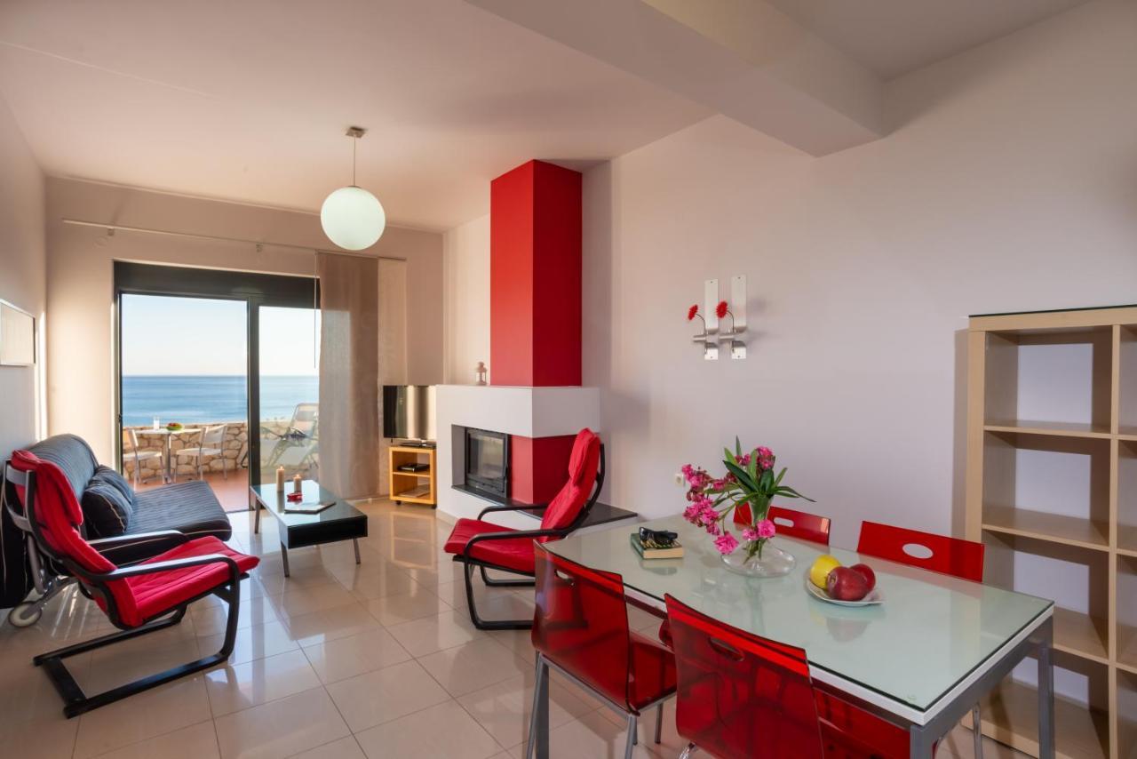 Caravella Luxury Apartments باليوخورا المظهر الخارجي الصورة