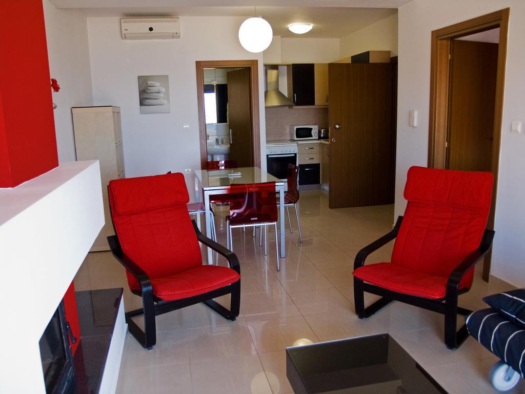 Caravella Luxury Apartments باليوخورا المظهر الخارجي الصورة