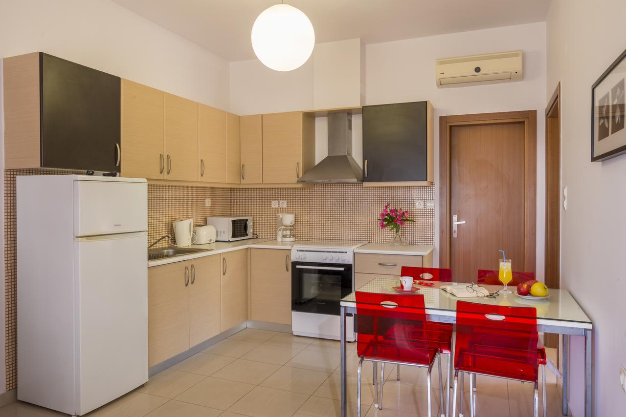 Caravella Luxury Apartments باليوخورا المظهر الخارجي الصورة
